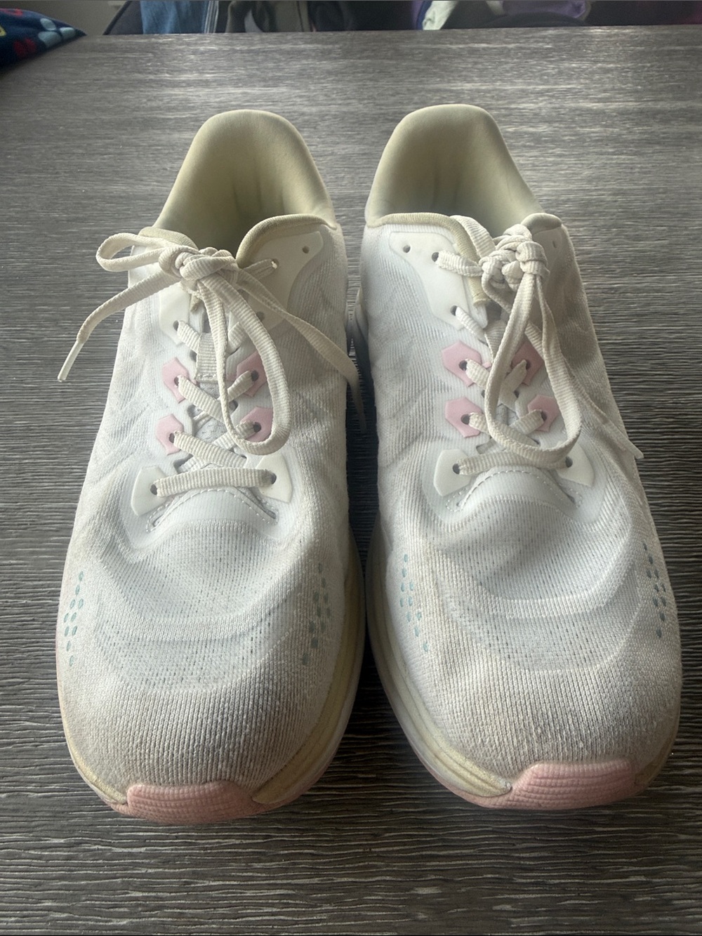 Avia White athletic shoes